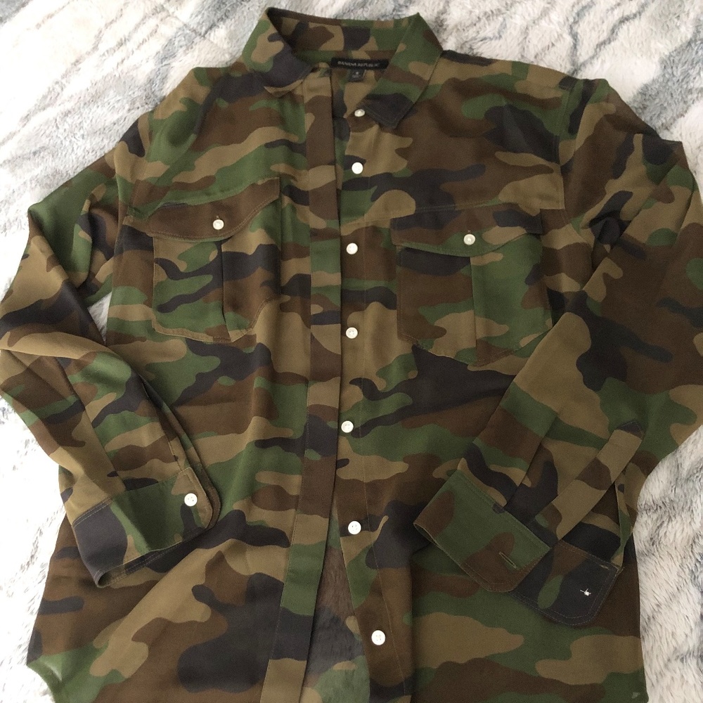 Army print button up